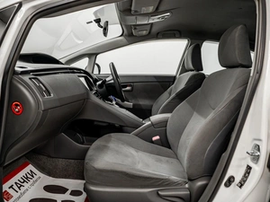 Лифтбек Toyota Prius 2010 года, 1000000 рублей, Красноярск