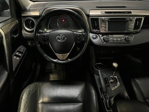 Внедорожник Toyota RAV4 2013 года, 2590000 рублей, Абакан