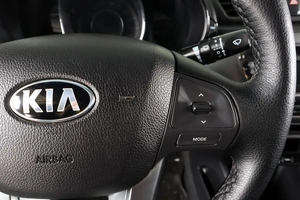 Седан Kia Rio 2013 года, 699000 рублей, Пермь