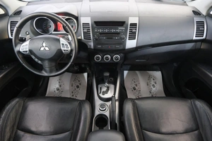 Внедорожник Mitsubishi Outlander 2008 года, 1289000 рублей, Омск