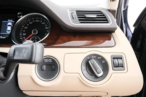 Седан Volkswagen Passat 2013 года, 1449000 рублей, Красноярск