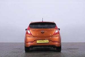 Хетчбэк Hyundai Solaris 2015 года, 939000 рублей, Омск