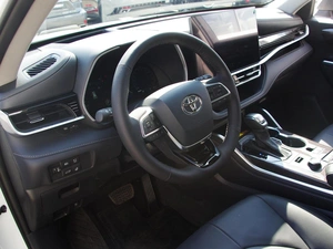 Внедорожник Toyota Highlander 2026 года, 5660000 рублей, Владимир