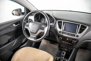 Седан Hyundai Solaris 2019 года, 1709000 рублей, Пермь