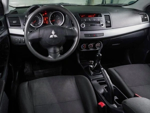 Седан Mitsubishi Lancer 2010 года, 699000 рублей, Воронеж