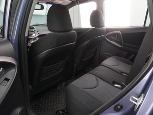 Внедорожник Toyota RAV4 2011 года, 1421000 рублей, Воронеж