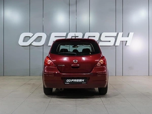 Хетчбэк Nissan Tiida 2013 года, 699000 рублей, Воронеж