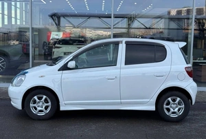 Хетчбэк Toyota Vitz 2001 года, 410000 рублей, Солонцы