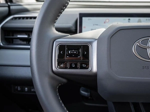 Внедорожник Toyota RAV4 2025 года, 4095000 рублей, Краснодар