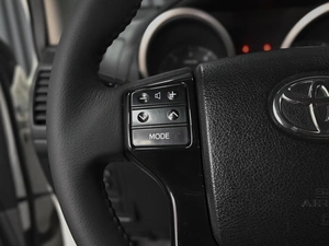 Внедорожник Toyota Land Cruiser Prado 2013 года, 2998000 рублей, Ставрополь