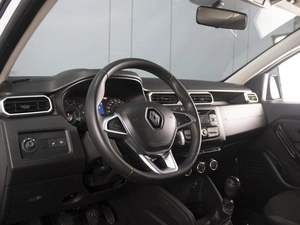 Внедорожник Renault Duster 2021 года, 1600000 рублей, Омск