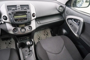 Внедорожник Toyota RAV4 2012 года, 1789000 рублей, Красноярск