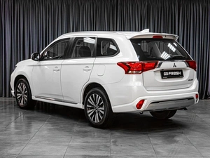 Внедорожник Mitsubishi Outlander 2022 года, 3149000 рублей, Тюмень