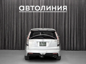 Минивэн Honda Stream 2010 года, 1130000 рублей, Красноярск