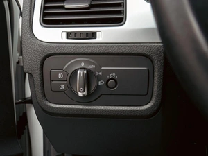 Внедорожник Volkswagen Touareg 2013 года, 2750000 рублей, Краснодар