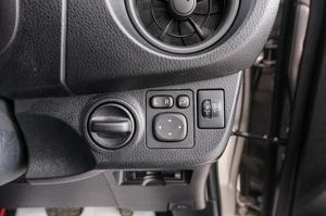 Хетчбэк Toyota Vitz 2018 года, 899000 рублей, Красноярск