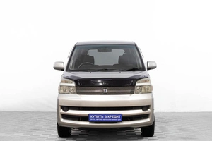 Минивэн Toyota Voxy 2005 года, 1319000 рублей, Барнаул