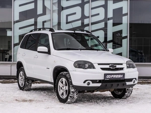 Внедорожник Chevrolet Niva 2018 года, 840000 рублей, Самара