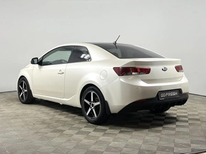 Купе Kia Cerato 2010 года, 749900 рублей, Казань