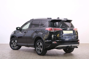 Внедорожник Toyota RAV4 2016 года, 2599000 рублей, Омск