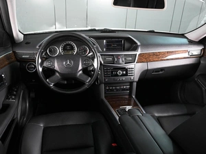 Седан Mercedes-benz E-класс 2012 года, 1699000 рублей, Аксай