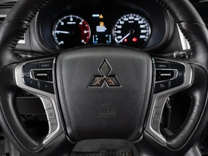 Внедорожник Mitsubishi Pajero Sport 2017 года, 2390000 рублей, Тюмень