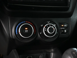Седан Kia Rio 2013 года, 979000 рублей, Аксай