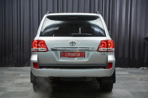 Внедорожник Toyota Land Cruiser 2010 года, 3200000 рублей, Красноярск