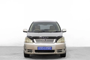 Минивэн Toyota Ipsum 2001 года, 919000 рублей, Барнаул