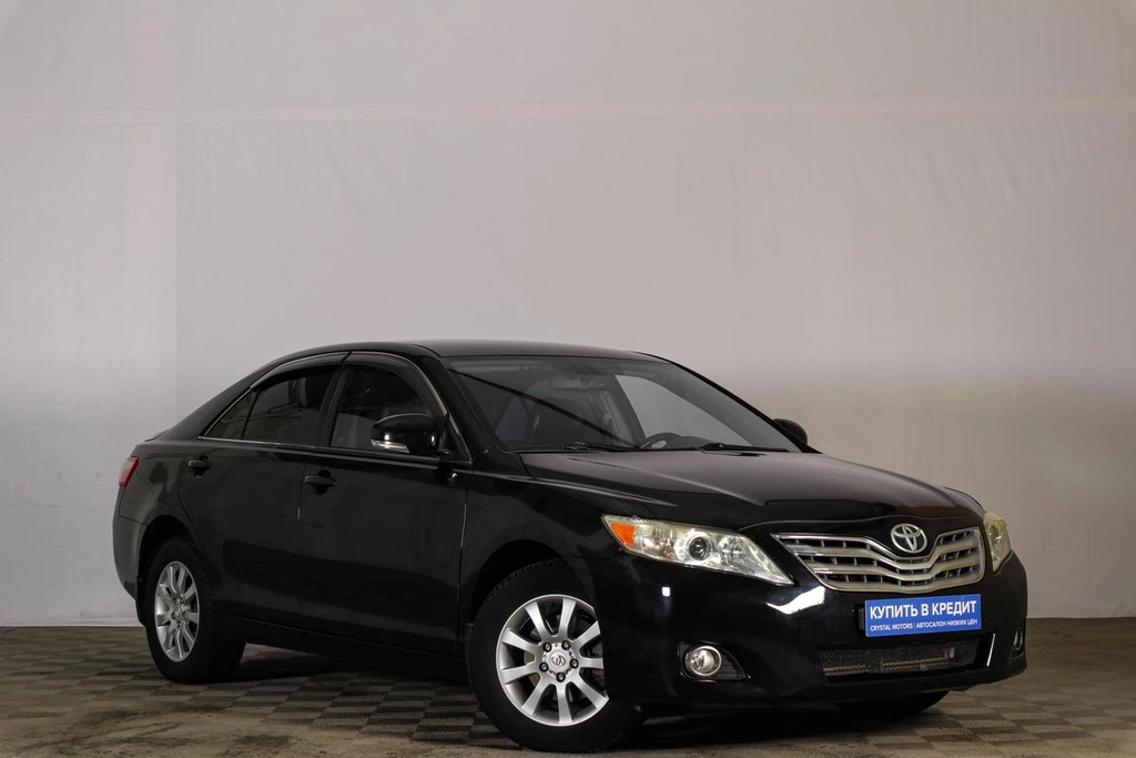 Седан Toyota Camry 2011 года, 1349000 рублей, Тюмень