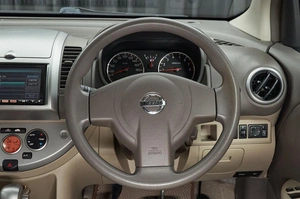 Хетчбэк Nissan Note 2010 года, 699000 рублей, Красноярск