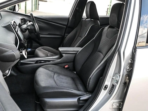 Лифтбек Toyota Prius 2017 года, 1699000 рублей, Кирилловка