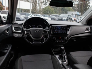 Седан Hyundai Solaris 2017 года, 1229000 рублей, Большой Сочи