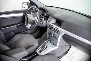 Универсал Opel Astra 2010 года, 649000 рублей, Пермь