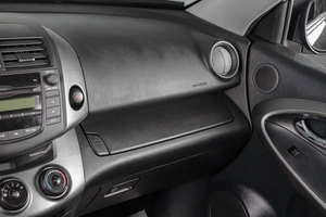 Внедорожник Toyota RAV4 2010 года, 1199000 рублей, Тюмень