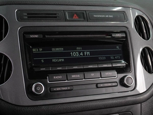 Внедорожник Volkswagen Tiguan 2012 года, 1149000 рублей, Воронеж