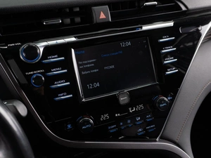 Седан Toyota Camry 2019 года, 3090000 рублей, Тюмень