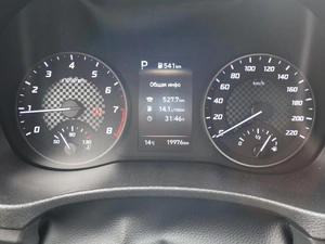 Седан Hyundai Solaris 2021 года, 1950000 рублей, Железногорск