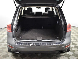 Внедорожник Volkswagen Touareg 2012 года, 1894100 рублей, Казань
