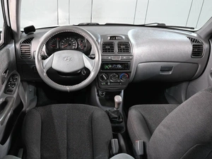 Седан Hyundai Accent 2004 года, 419000 рублей, Аксай