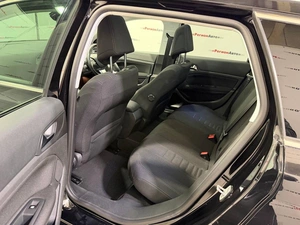 Универсал Peugeot 308 2015 года, 995000 рублей, Красноярск