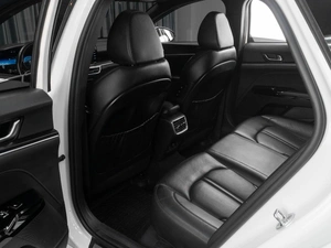 Седан Kia K5 2021 года, 2199000 рублей, Тюмень