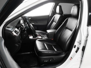 Седан Toyota Camry 2015 года, 2569000 рублей, Тюмень