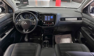 Внедорожник Mitsubishi Outlander 2021 года, 2850000 рублей, Красноярск