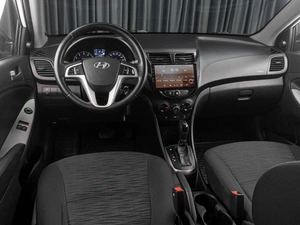 Седан Hyundai Solaris 2014 года, 1079000 рублей, Тюмень