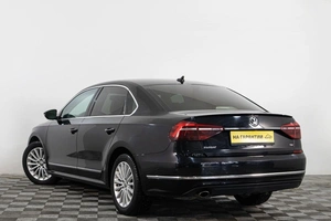 Седан Volkswagen Passat 2017 года, 1899000 рублей, Сургут