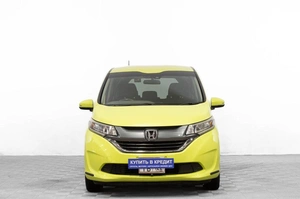 Минивэн Honda Freed 2017 года, 1639000 рублей, Барнаул