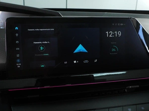 Лифтбек Changan UNI-V 2024 года, 2098000 рублей, Красный Пахарь