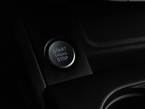 Седан Audi A4 2016 года, 2199000 рублей, Тюмень