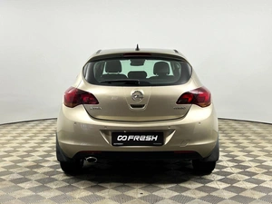 Хетчбэк Opel Astra 2011 года, 779900 рублей, Казань